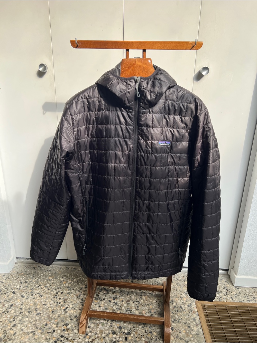 Patagonia Nano Puff Hooded Insulated Jacket Men's (size XL)